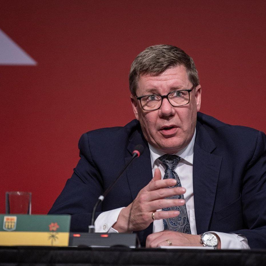 Saskatchewan premier pitches 'port-to-port corridor' for energy and other exports